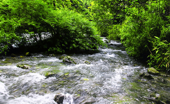 流水山涧