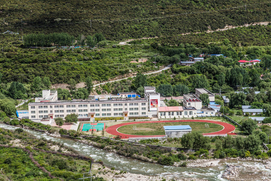 藏区学校