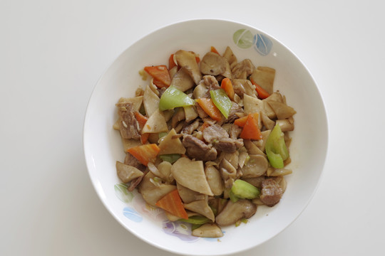 杏鲍菇炒肉