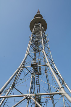 移动通讯铁塔
