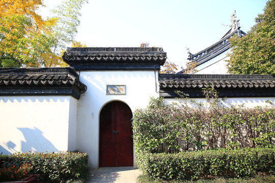 江南庭院围墙