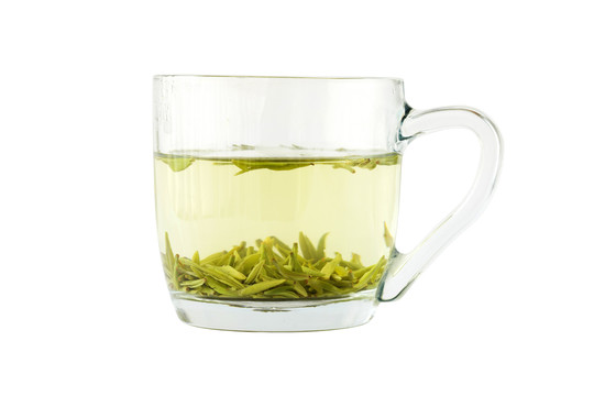 陇南龙井清亮的淡绿色茶汤