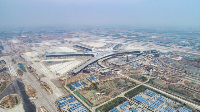 航拍正在建设中的胶东国际机场