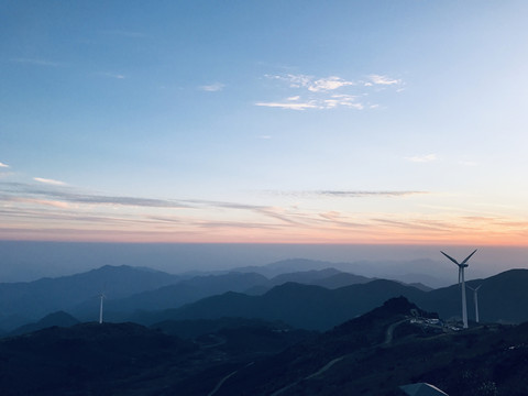 诸暨东白山山顶夕阳晚霞