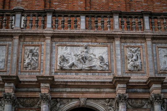 意大利威尼斯老城建筑与雕像