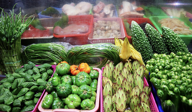 台湾夜市花莲特色野菜水果