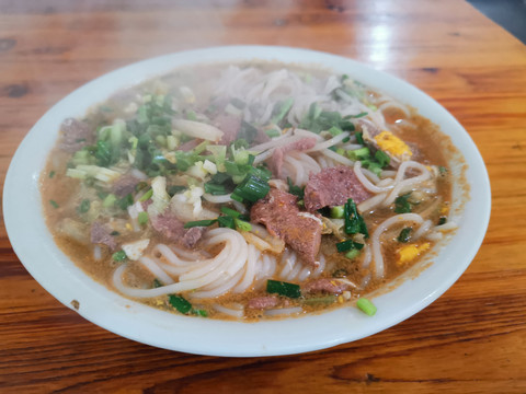 猪肝煮米粉