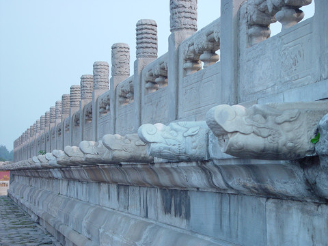 北京市故宫博物院太和殿前喷水龙
