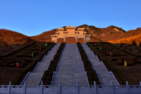 东北道教龙门派发祥地铁刹山