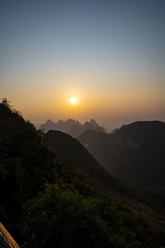 高山日出