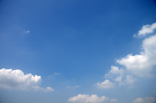 蓝天白云