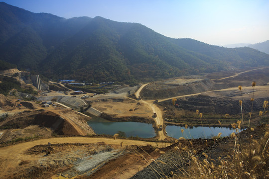 钦寸水库建设