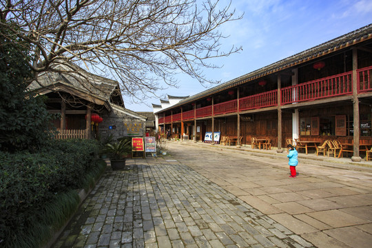 西江古村