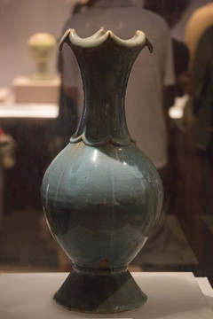 古代瓷瓶