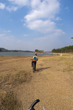 荒野骑行