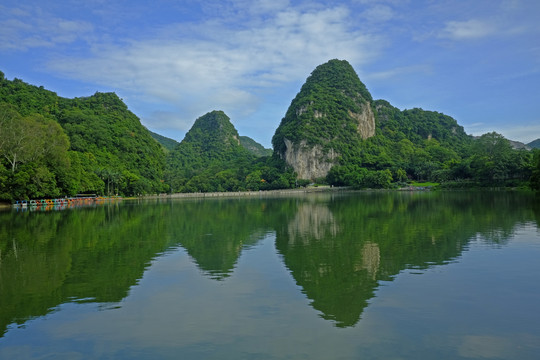 龙潭公园山水