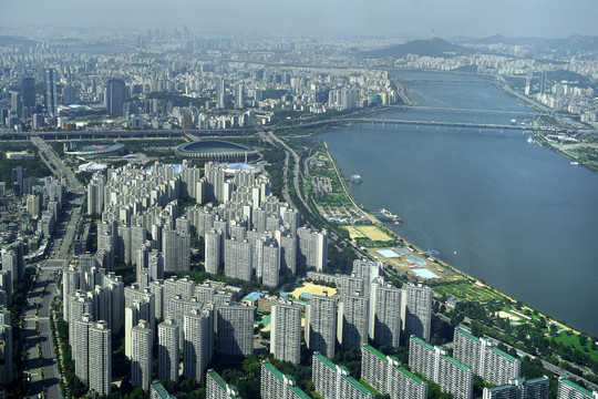 韩国乐天世界大厦俯瞰首尔汉江