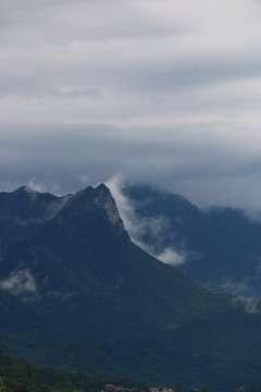 高山白云