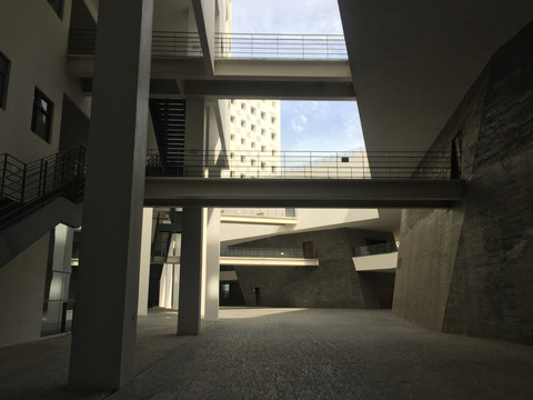 深圳大学