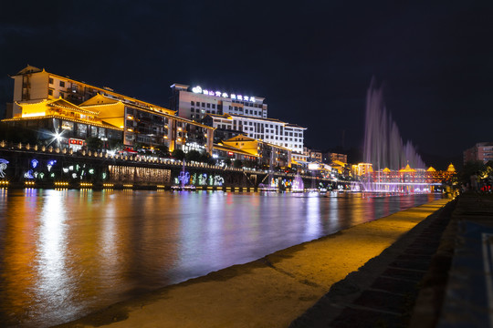 湖北恩施州宣恩县贡水河夜景