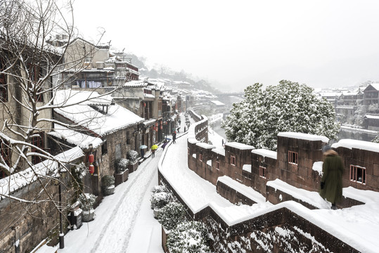 凤凰古城雪景