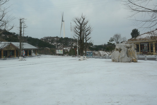 百里荒雪景