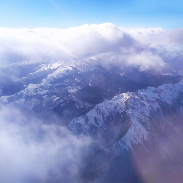 航拍雪山