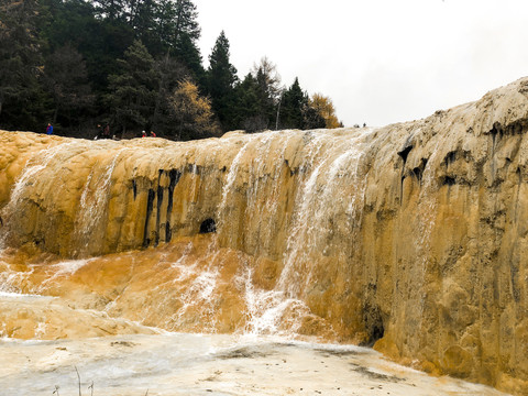 四川高原湿地黄龙五彩池