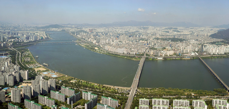 韩国首尔汉江两岸城市全景俯拍