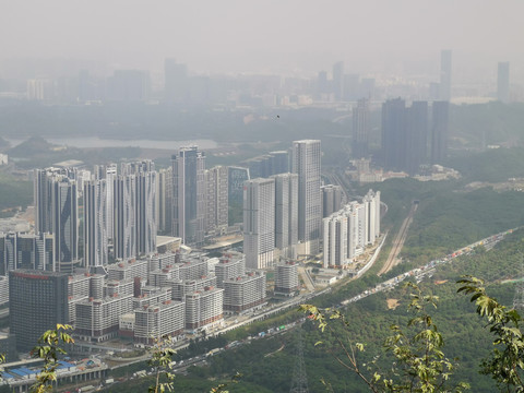 雾霾笼罩城市
