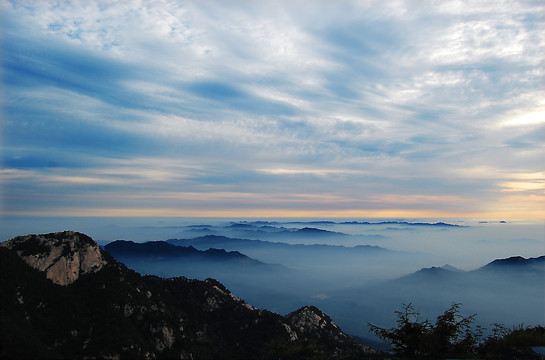 山顶云海