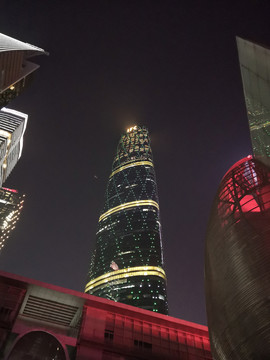 广州西塔建筑夜景