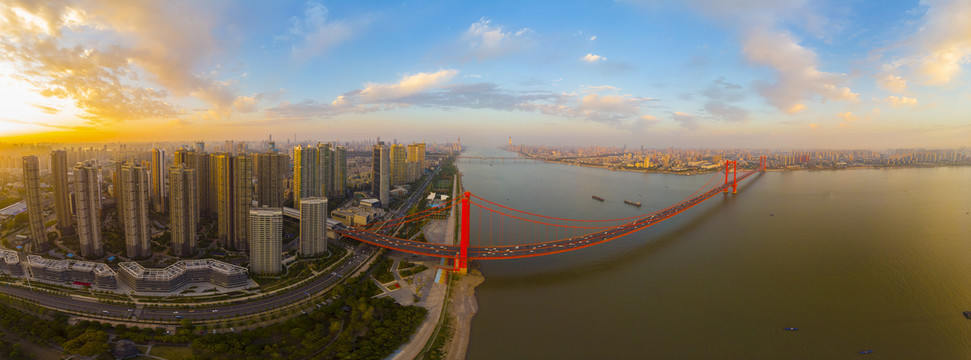 武汉夏日城市航拍傍晚和夜景风光