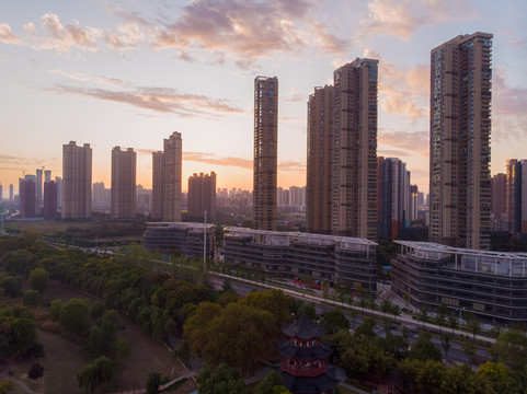 武汉夏日城市航拍傍晚和夜景风光