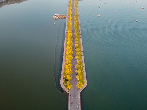 杭州西湖白堤锦带桥航拍