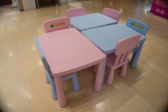 儿童桌