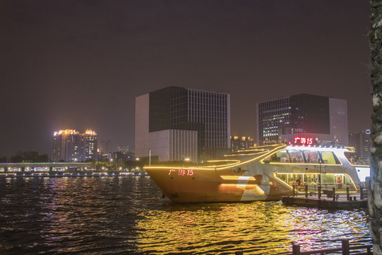 广州珠江游轮夜景