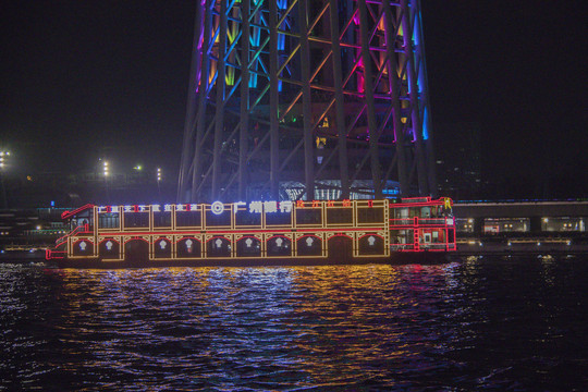 广州珠江游轮夜景