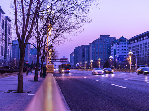 冬天凌晨北京长安街街景