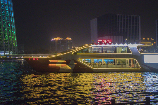 广州珠江游轮夜景