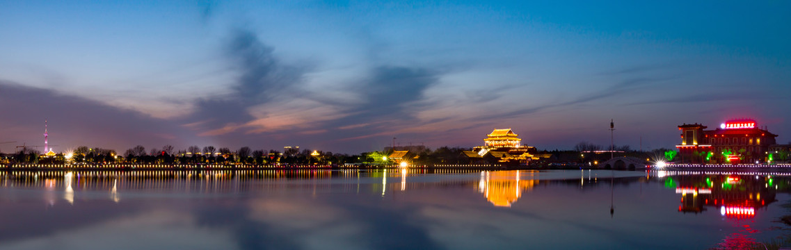 河南开封龙亭夜景全景