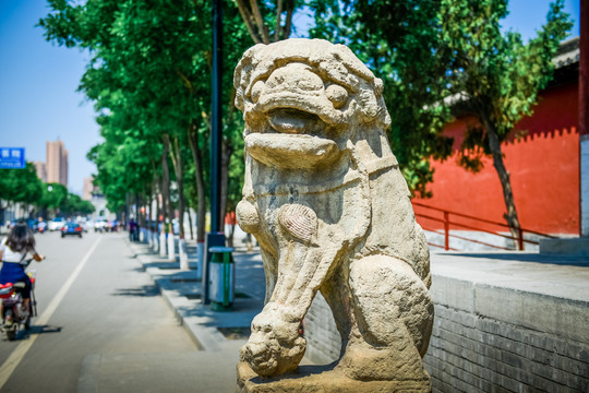 朔州崇福寺山门石狮