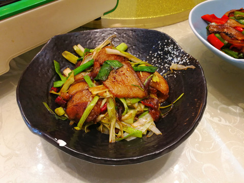 大蒜叶炒腊肉