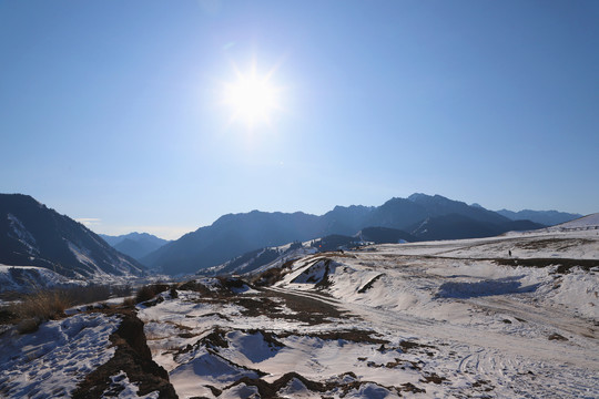 乌鲁木齐南山雪景