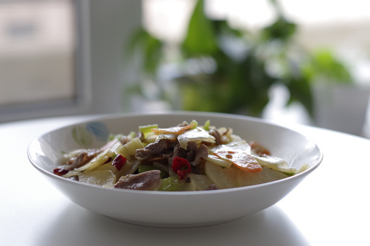 肉炒土豆片