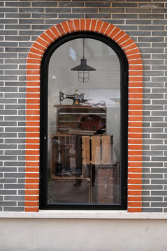 中式建筑玻璃橱窗