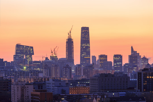 景山远眺北京CBD高楼大厦夜景