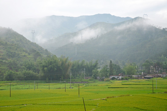 云雾山峰