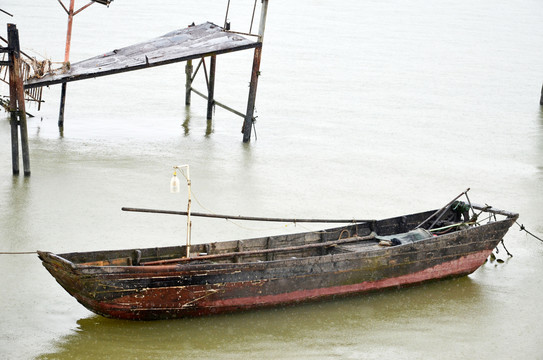 珠江渡口渔船