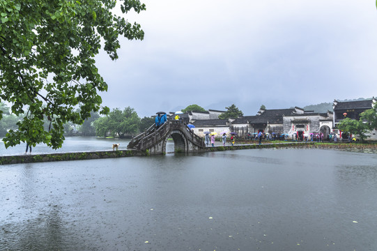 烟雨宏村